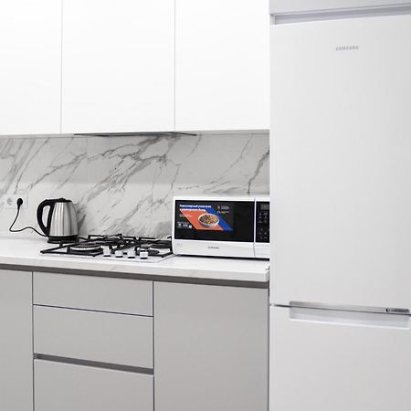 Luxury New Avram Iancu Apartments キシナウ エクステリア 写真