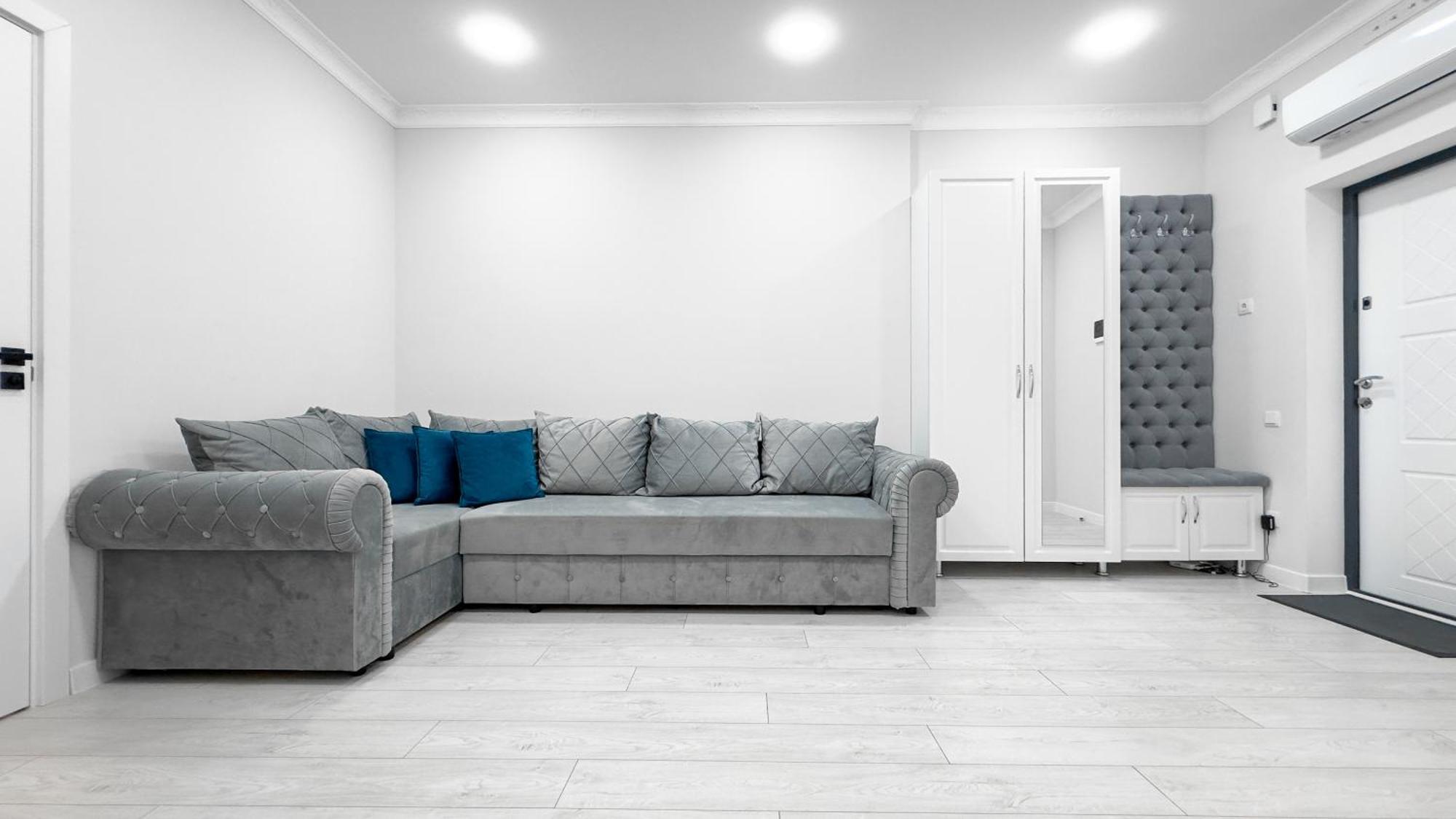 Luxury New Avram Iancu Apartments キシナウ エクステリア 写真